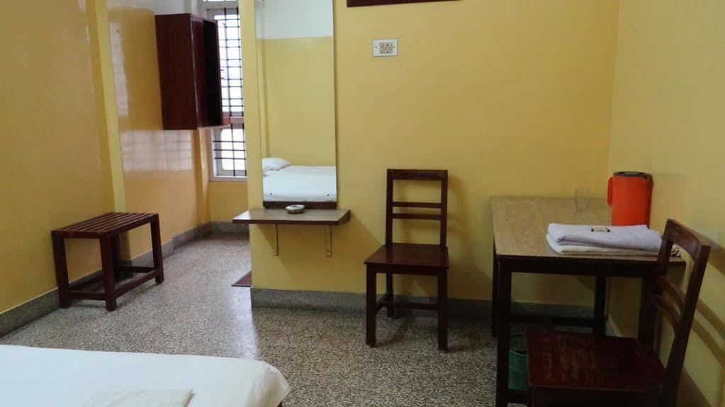 Hotel Mysore Dasaprakash Экстерьер фото